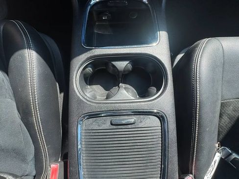 Used 2015 Dodge Grand Caravan SXT FWD image 27