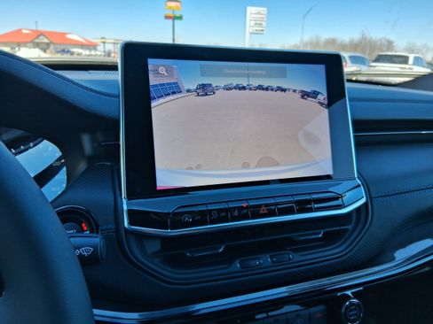 New 2026 Jeep Compass Latitude image 12