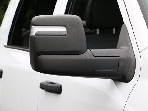 Used 2024 RAM 3500 Tradesman w/ Chrome Appearance Group AWD/4WD image 40