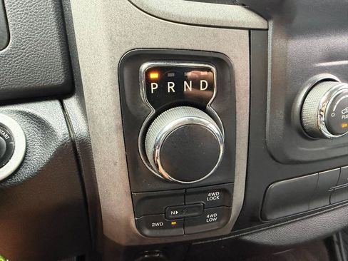 Used 2016 RAM 1500 Express AWD/4WD image 32