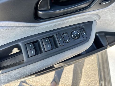 Used 2019 Honda Odyssey EX-L image 13