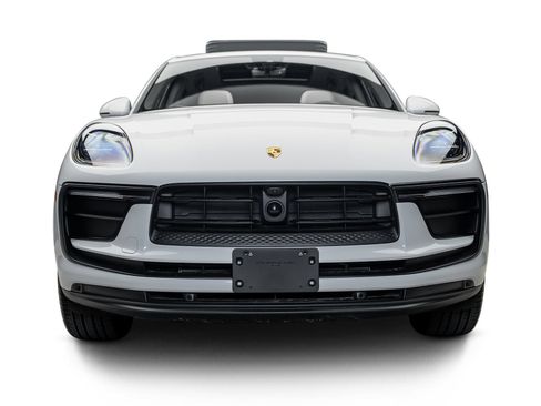 Used 2025 Porsche Macan AWD/4WD image 2