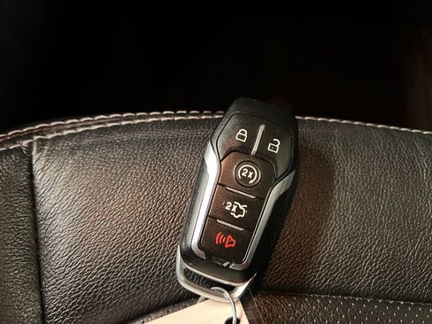 Used 2017 Ford Explorer Limited FWD image 33