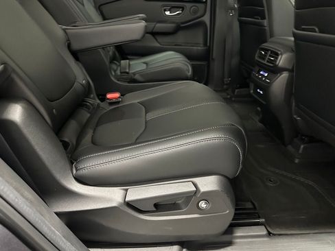 Used 2023 Honda Pilot EX-L image 51