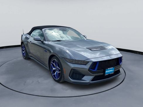 Used 2025 Ford Mustang GT Premium w/ GT Performance Package RWD image 4