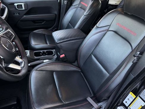 Used 2019 Jeep Wrangler Unlimited Rubicon image 18