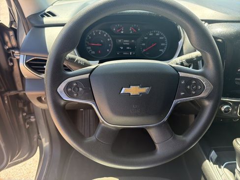 Used 2020 Chevrolet Traverse LS FWD image 12