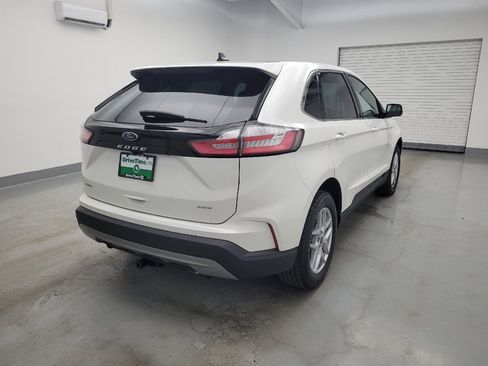 Used 2024 Ford Edge SEL w/ Convenience Package AWD/4WD image 9