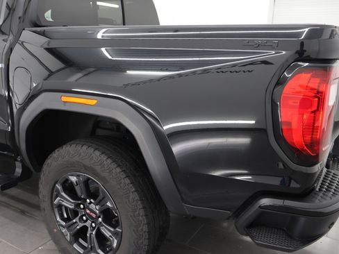 Used 2024 GMC Canyon Elevation w/ Elevation Premium Package AWD/4WD image 33