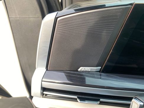 Used 2025 Cadillac Escalade Sport image 43