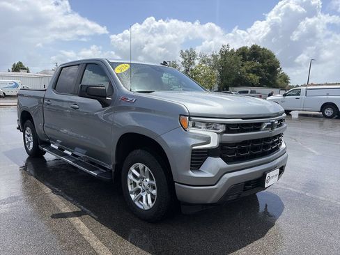 Used 2024 Chevrolet Silverado 1500 RST w/ Convenience Package II AWD/4WD image 9