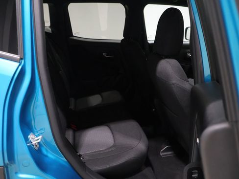 Used 2021 Jeep Renegade Latitude image 21