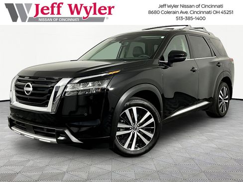 Certified 2024 Nissan Pathfinder Platinum AWD/4WD image 1