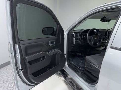 Used 2018 Chevrolet Silverado 1500 LT w/ All Star Edition image 8