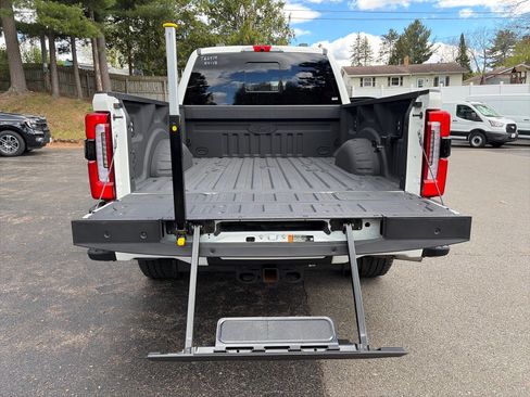 Used 2024 Ford F250 Platinum AWD/4WD image 8