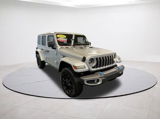 Used 2024 Jeep Wrangler Sahara video 1