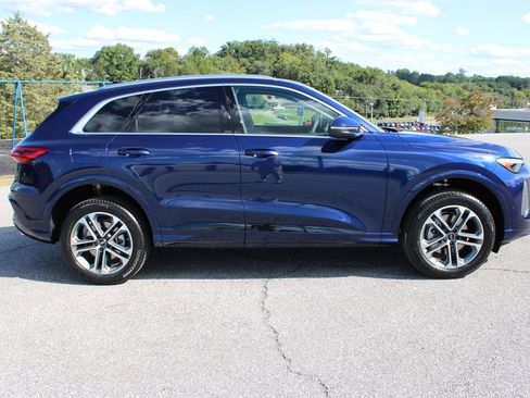 New 2025 Audi Q5 2.0T Premium Plus image 9