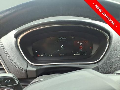 Used 2019 Lincoln Nautilus Premier AWD/4WD image 17