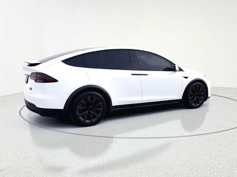 Used 2023 Tesla Model X Plaid image 8