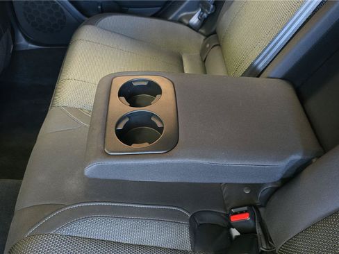 Used 2024 Subaru Crosstrek 2.0i Premium AWD/4WD image 19