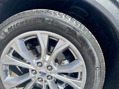 Certified 2024 Ford Explorer XLT w/ Equipment Group 202A image 35