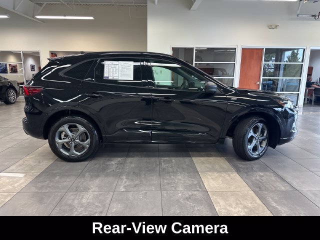 Used 2023 Ford Escape ST-Line w/ Tech Pack #1 AWD/4WD image 11