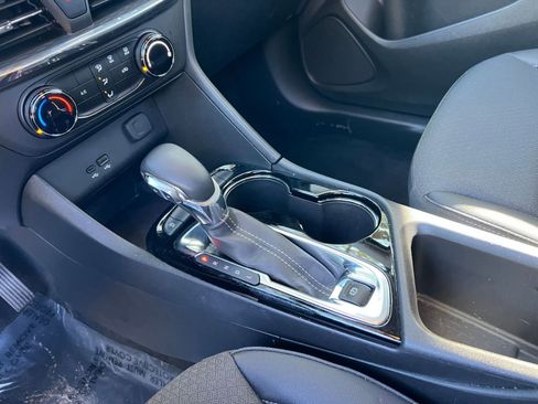 Used 2025 Buick Encore GX Preferred image 35