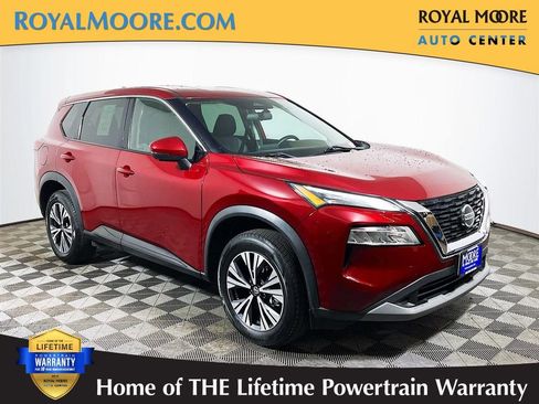 Used 2021 Nissan Rogue SV image 1