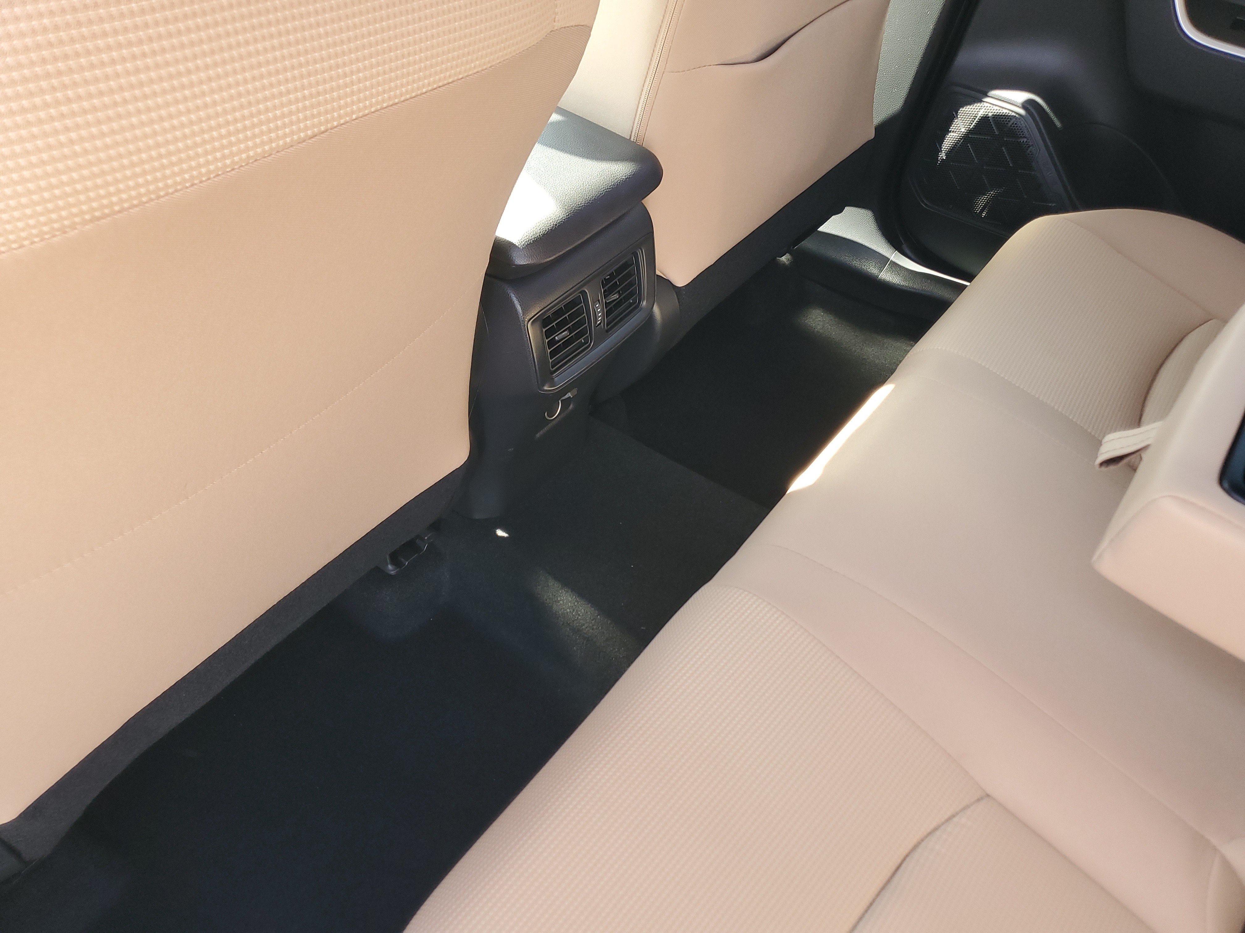 Certified 2025 Toyota RAV4 LE AWD/4WD image 12