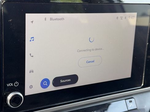 Used 2025 Toyota Camry LE FWD image 18