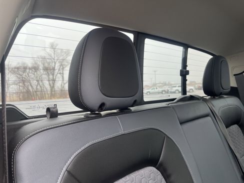 Used 2016 Chevrolet Colorado Z71 image 17