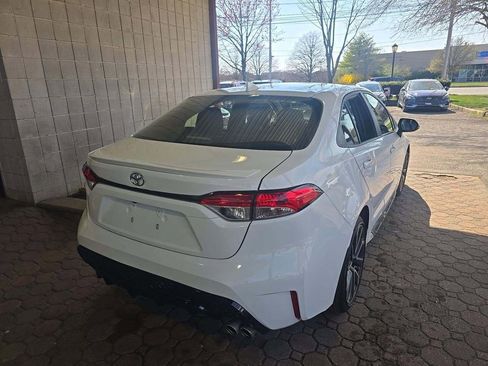 Used 2020 Toyota Corolla SE w/ Carpet Mat Package (TMS) FWD image 3
