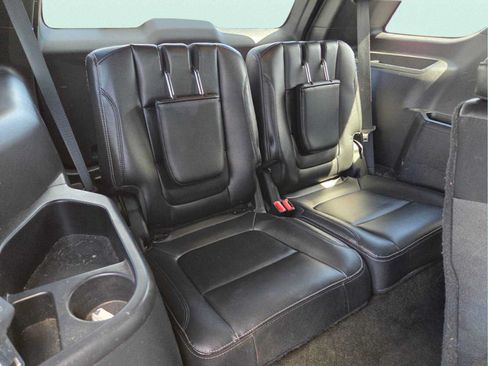 Used 2016 Ford Explorer Limited FWD image 16