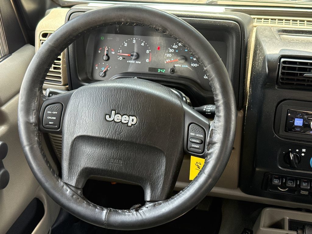Used 2005 Jeep Wrangler Unlimited Rubicon w/ Sahara Edition Group AWD/4WD image 15