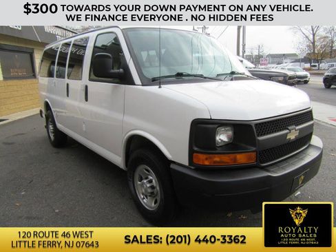 Used 2015 Chevrolet Express 2500 LS image 2