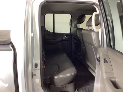 Used 2015 Nissan Frontier PRO-4X image 13