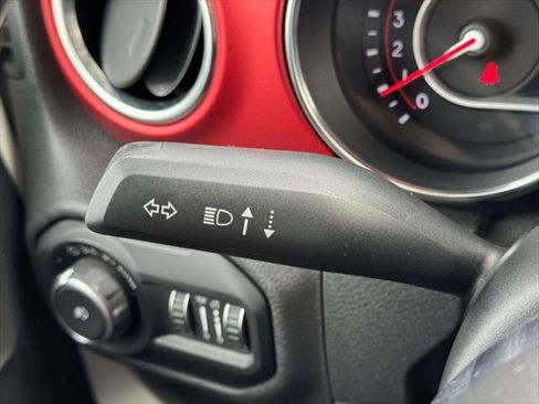 Used 2019 Jeep Wrangler Unlimited Rubicon image 19