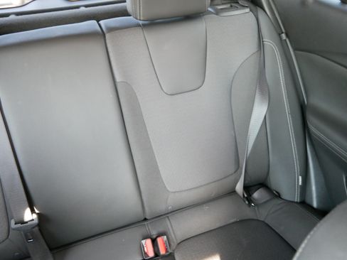 Used 2023 Buick Encore GX Preferred w/ Cold Weather Comfort Package FWD image 14