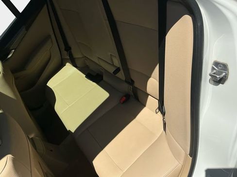 Used 2015 BMW X1 sDrive28i RWD image 14