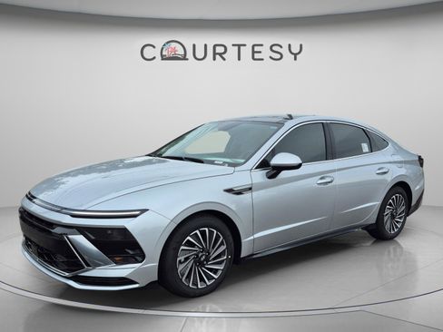 New 2026 Hyundai Sonata SEL FWD image 1