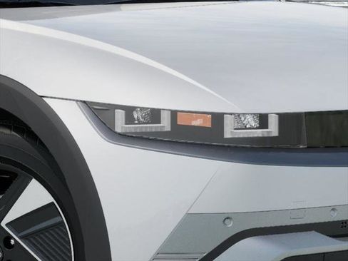 New 2026 Hyundai Ioniq 5 SEL image 9