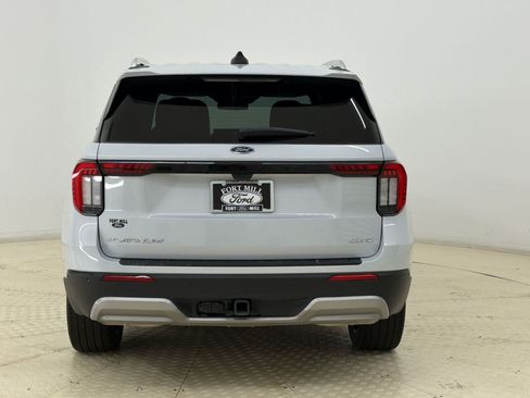 Used 2025 Ford Explorer Platinum w/ LUX Leather Package AWD/4WD image 10
