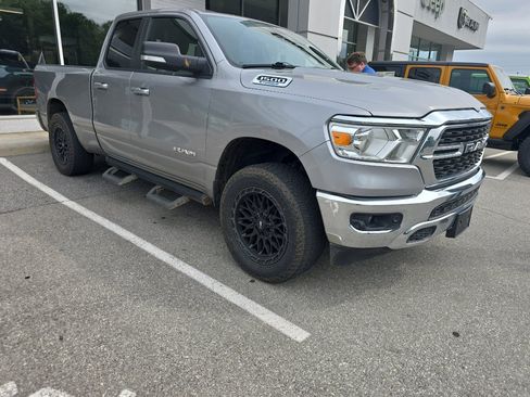 Used 2022 RAM 1500 Big Horn AWD/4WD image 2