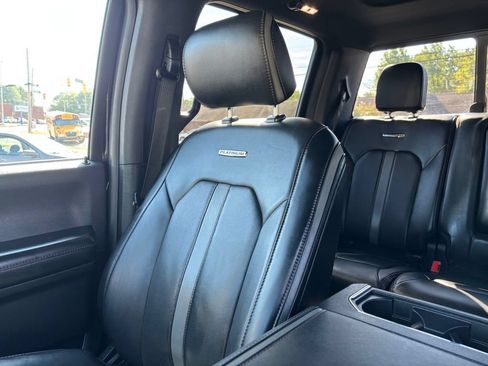 Used 2018 Ford F150 Platinum w/ Equipment Group 701A Luxury AWD/4WD image 44