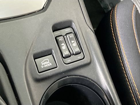 Used 2023 Subaru Crosstrek 2.0i Premium AWD/4WD image 19