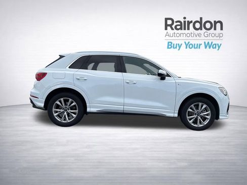 Used 2024 Audi Q3 2.0T Premium image 9