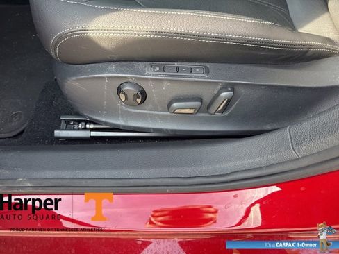 Used 2022 Volkswagen Passat 2.0T image 18