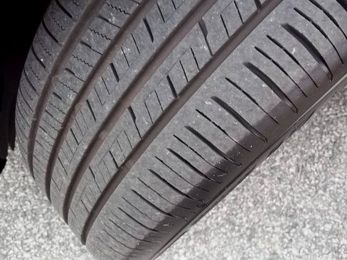 Used 2017 Mercedes-Benz C 300 4MATIC Sedan image 25