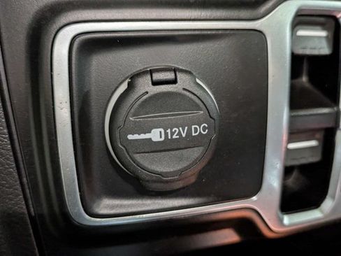 Used 2023 Jeep Gladiator Sport AWD/4WD image 20