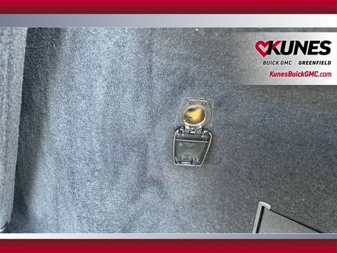 Used 2024 Volvo XC90 B5 Plus image 35